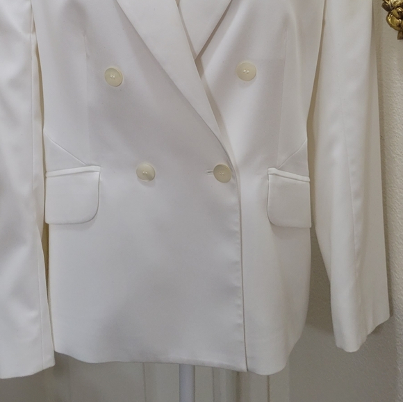 Business Blazer - Picture 13 of 15